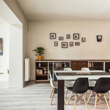 Big 2bds - Belgicka Apartmán Praha