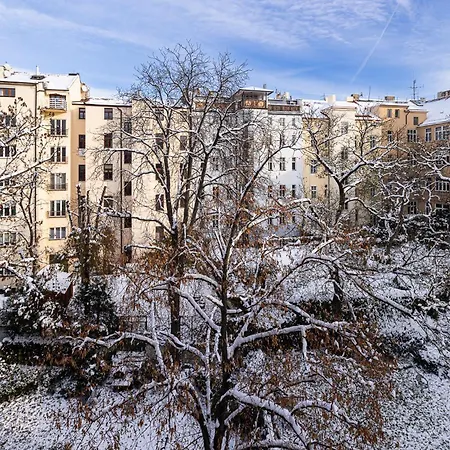 Big 2bds - Belgicka Apartmán *